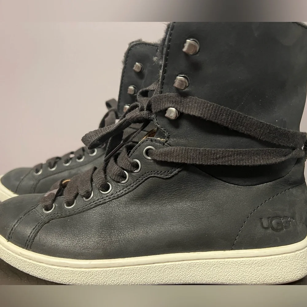 UGG Sheepskin LEATHER Boots SNEAKERS Starlyn BLACK Lace Up